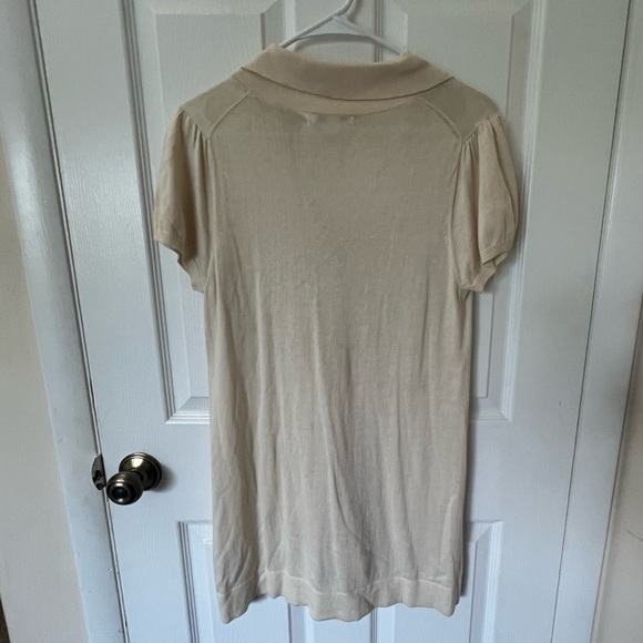 Banana Republic Lightweight Beige Short-Sleeve 2-Button Sweater / Cover Up - Picture 3 of 5
